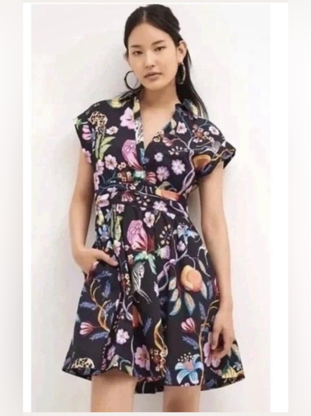 Anthropologie Black Floral V-Neck Fit & Flare Dress with Multicolor Print size 6